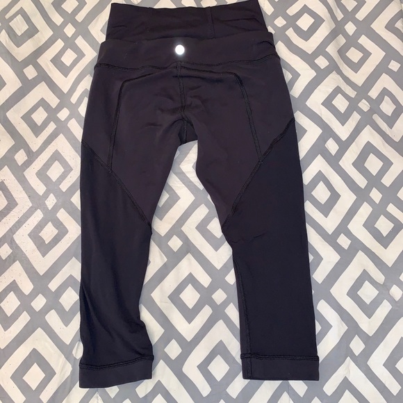 Lulu Lemon Cropped Leggings - Picture 5 of 5